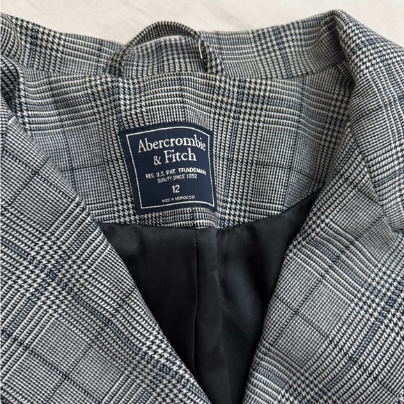 Abercrombie & Fitch Women's Gray Plaid Blazer - Picture 2 of 2